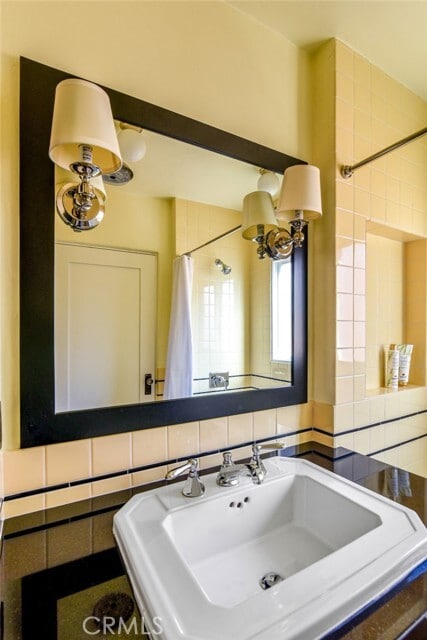 Building Photo - 8246 4th St