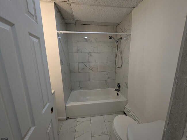 Building Photo - 20 S Bellevue Ave