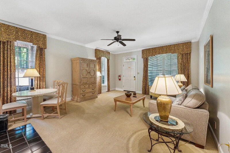 Building Photo - 11470 Club Dr