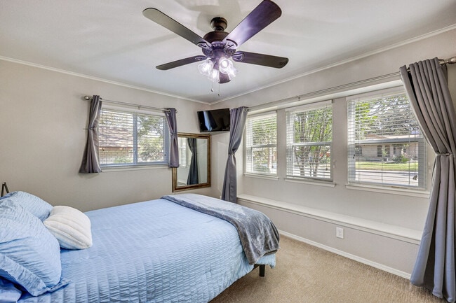 Building Photo - 8411 Brixton-SI ID1386179P