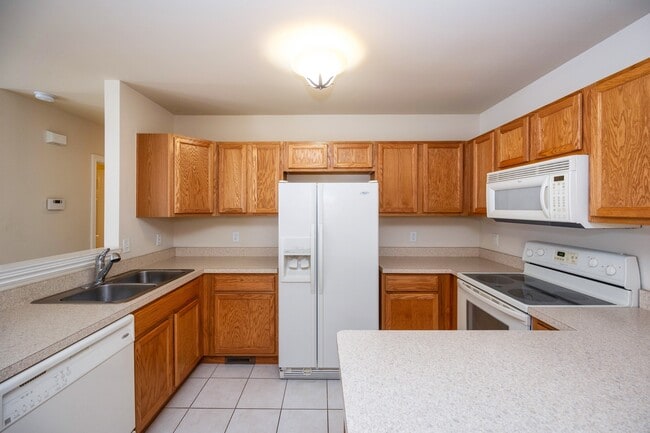 Building Photo - 5706 Hampshire Ln