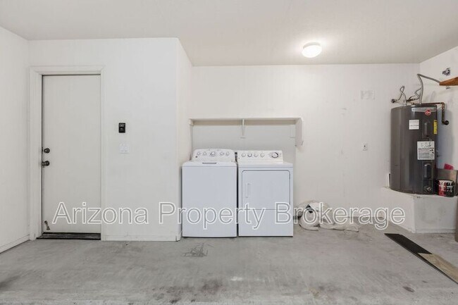 Building Photo - 14823 W Redfield Rd