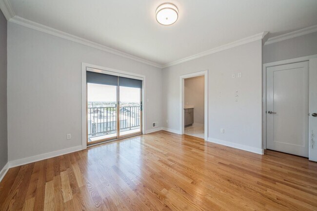 Building Photo - 225 Columbia Ave