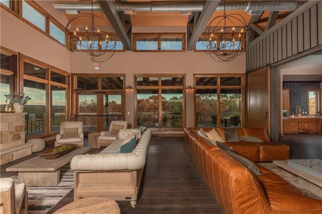 Building Photo - 5705 Cimarron Rdg Ln