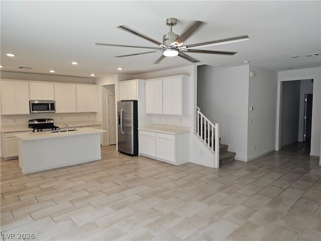 Building Photo - 6851 Gaslamp Hbr Ave