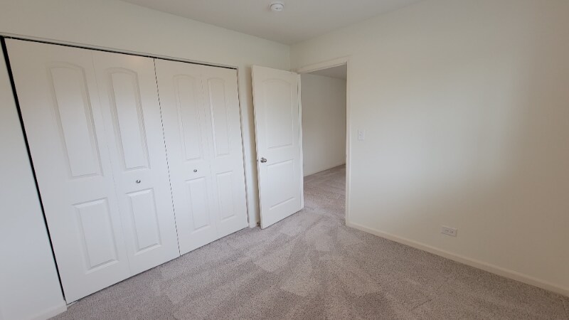 Building Photo - 200 Goldenrod Dr