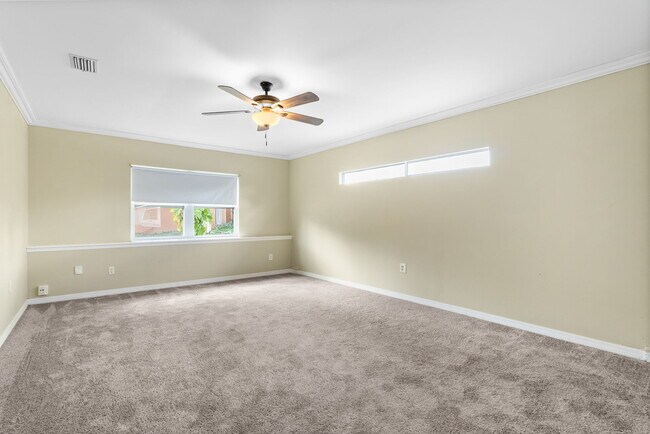 Building Photo - 801 Young Ave NW