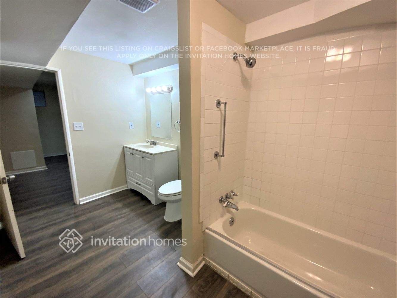 Building Photo - 2690 Ridge Dr