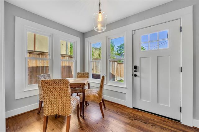 Building Photo - 6227 Lakeshore Dr