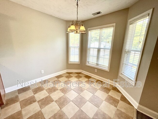 Building Photo - 315 Copper Creek Dr