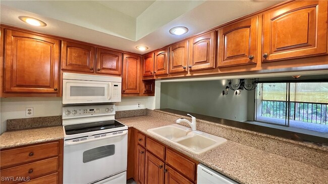 Building Photo - 15126 Parkside Dr