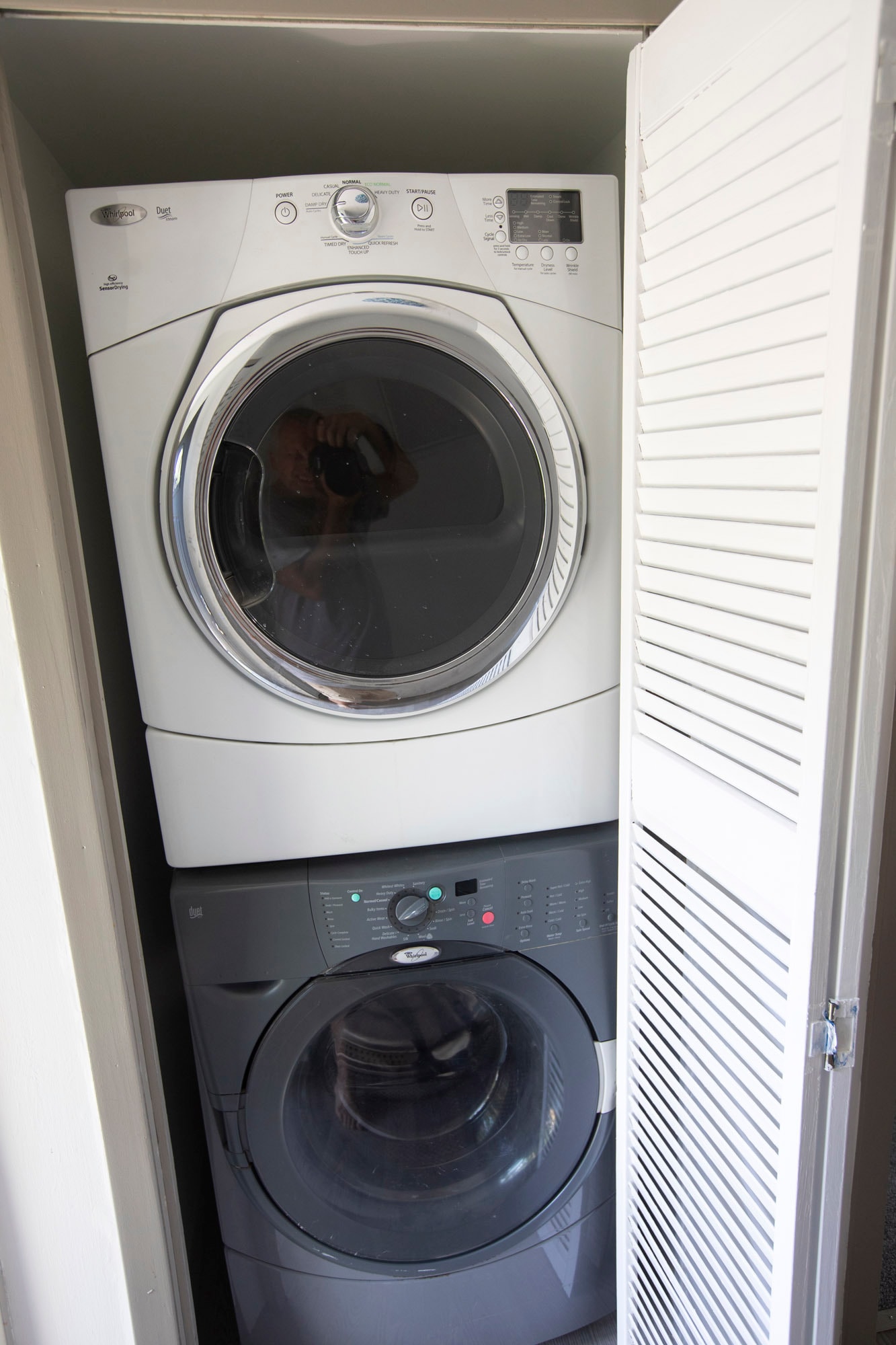 washer and dryer - 9024 Garfield Dr