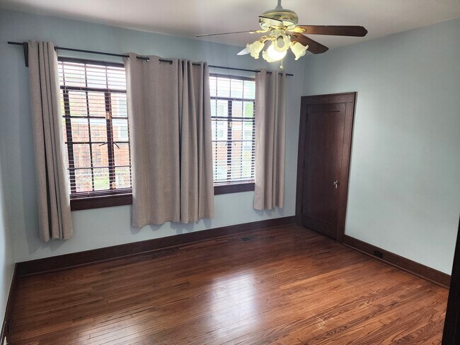 Building Photo - 506 S Highland Park Ave
