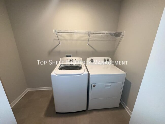 Building Photo - 1060 Spruce St