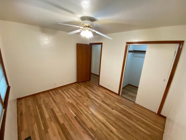 Building Photo - Crestview Three Bedroom House with Garage