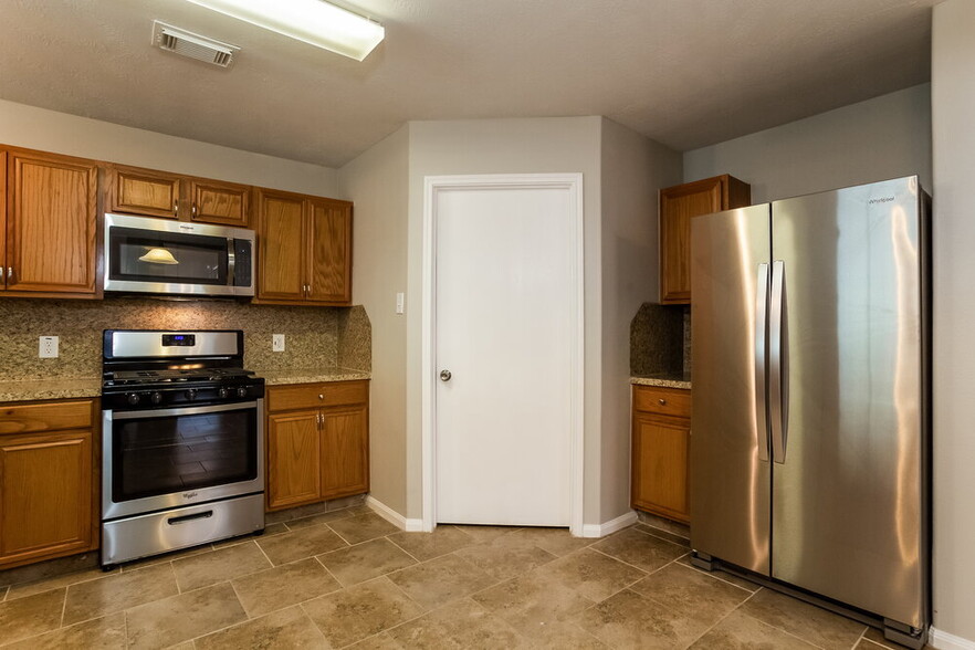Building Photo - 18411 Atascocita Meadows Dr