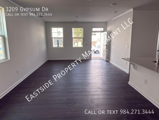 Building Photo - 3209 Gypsum Dr