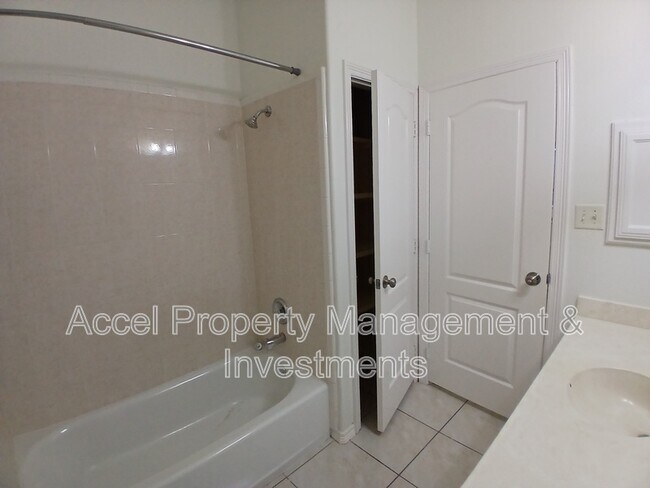 Building Photo - 130 San Jacinto St