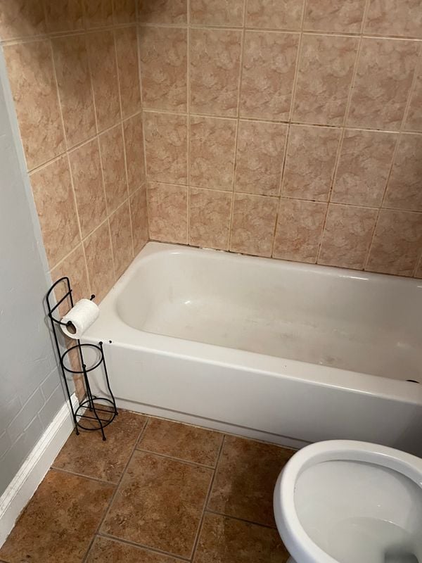 Building Photo - 650 Perrie Dr