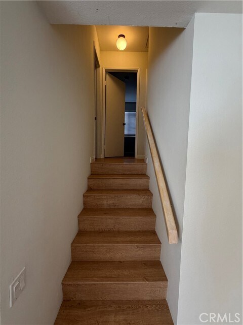 Building Photo - 5720 Owensmouth Ave