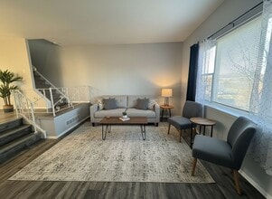 Building Photo - Spacious 4BR Home with Garage in Northeast Philadelphia