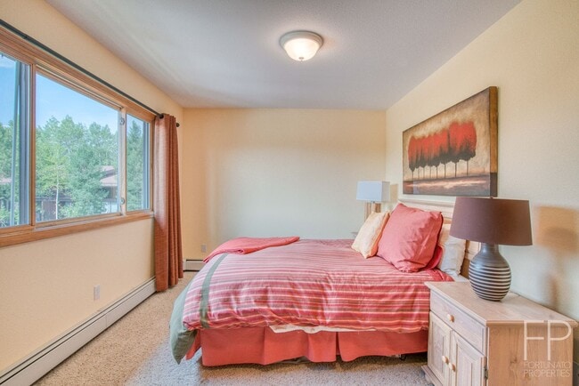Building Photo - Top Floor and Updated Home with Great View...