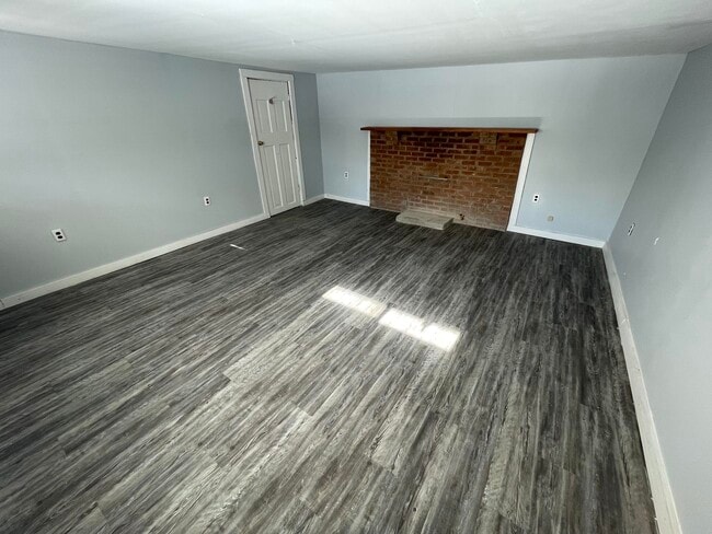 Building Photo - 308 Stewart-