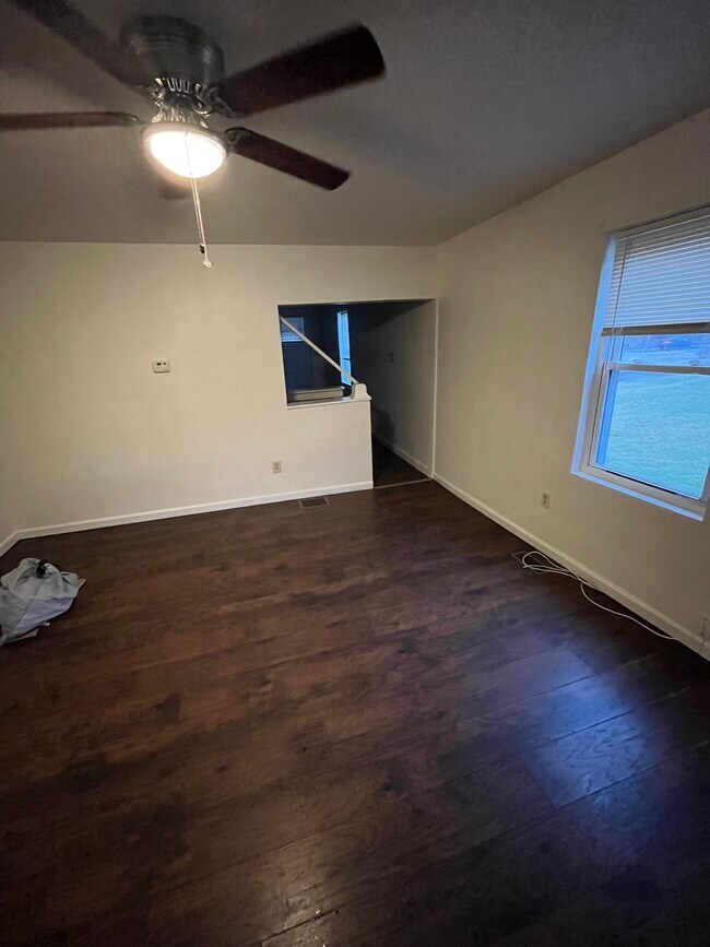 Building Photo - 4485 1st St