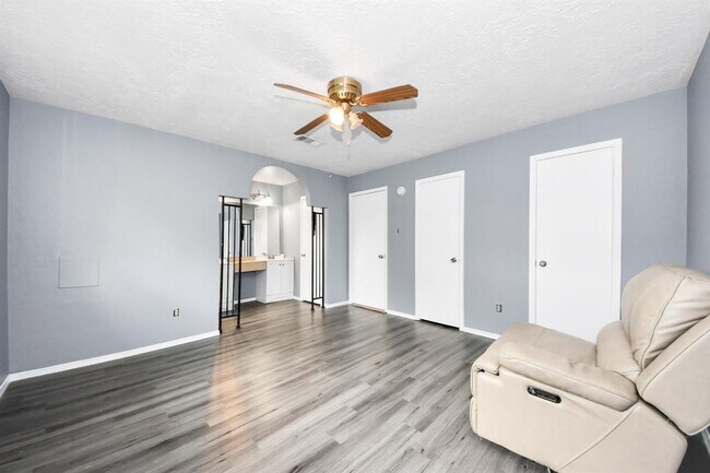 Building Photo - 2638 S Camden Pkwy