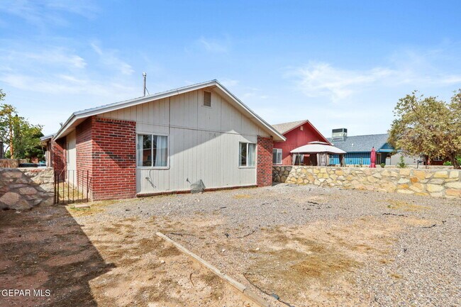 Building Photo - 11556 Tony Ponce Dr