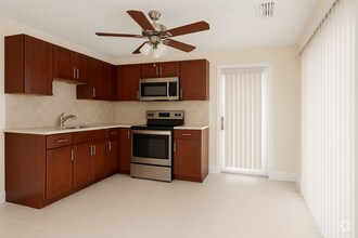 Building Photo - 2724 - YEAA Duplex