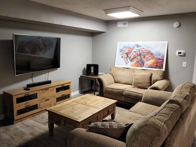 Primary Photo - 8500 Ankara Ct