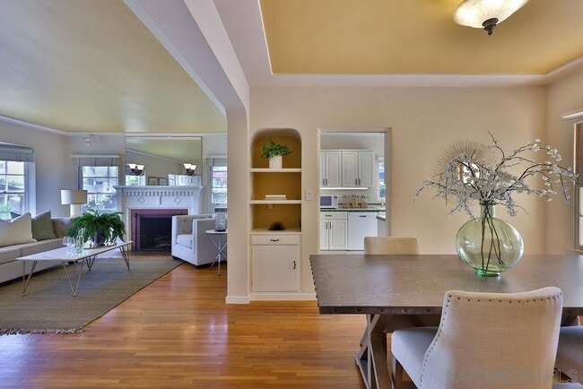Building Photo - 4823 Hart Dr
