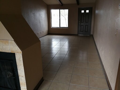 Building Photo - Hummingbird