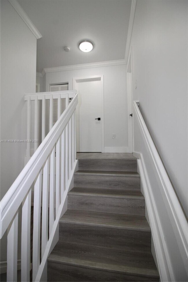 Building Photo - 15239 SW 134th Ct