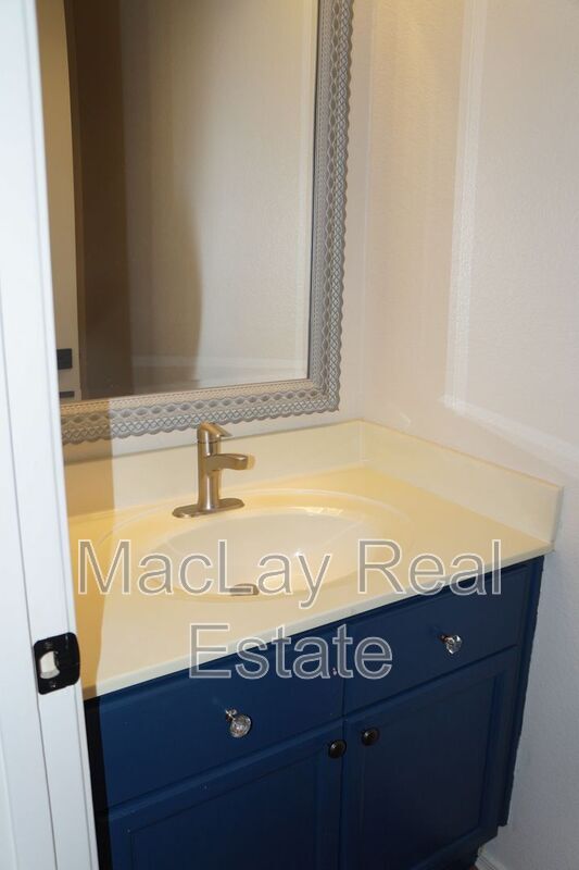 Building Photo - 1115 W Windjammer Dr