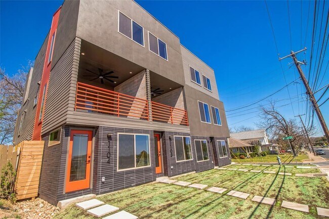 Building Photo - 700 Denson Dr