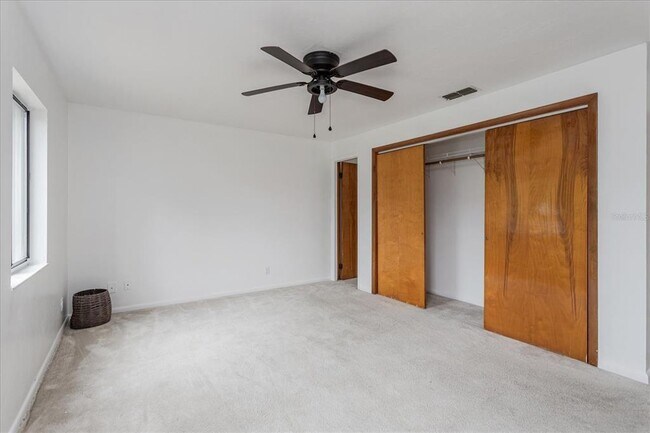 Building Photo - 2134 NE 45th Ave