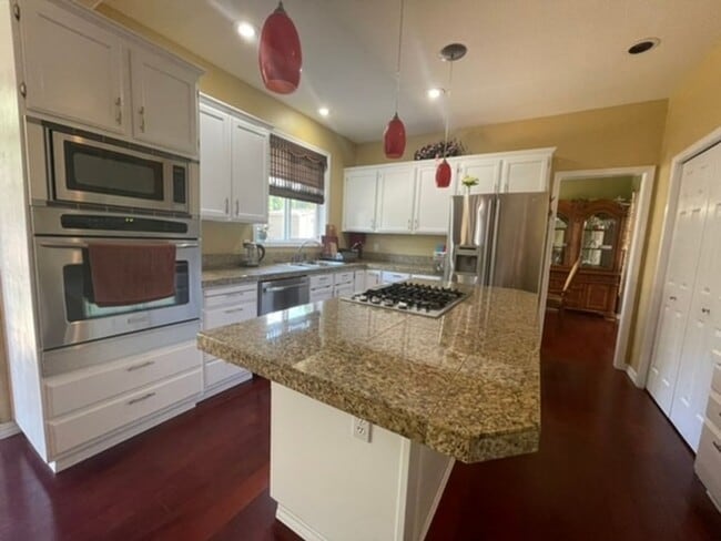 Building Photo - 5534 NW 164th Ave