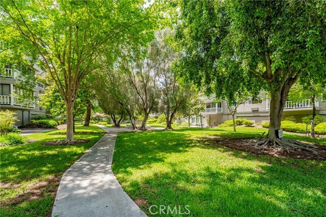 Building Photo - 2404 Via Mariposa W
