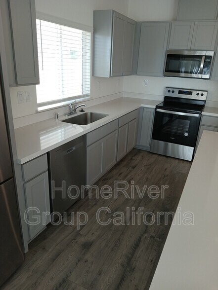 Building Photo - 8829 Cohasset Wy