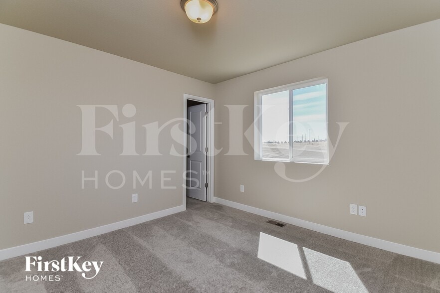 Building Photo - 10431 Horton Dr