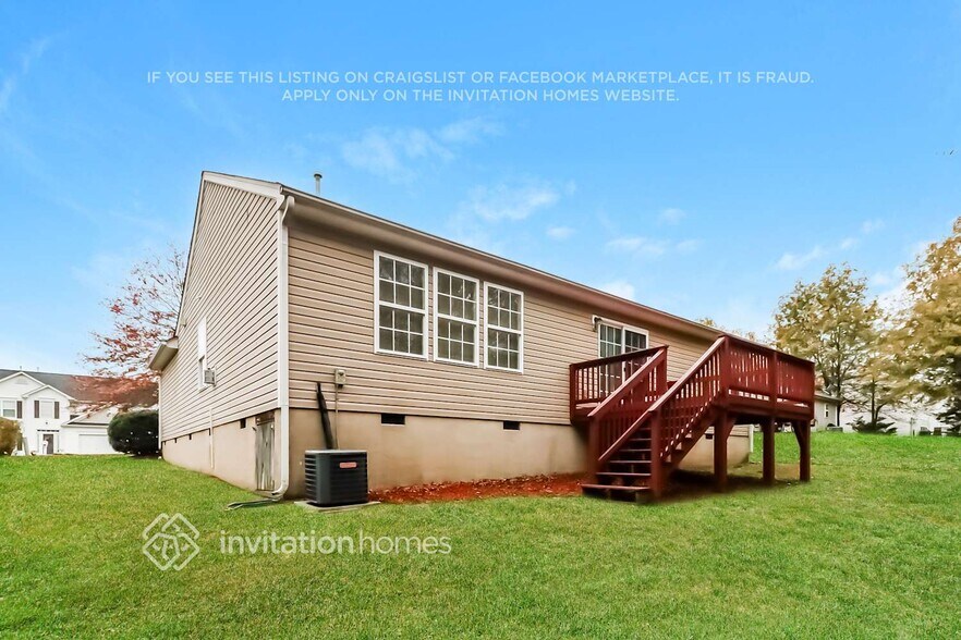 Building Photo - 721 Carly Court