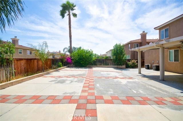 Building Photo - 27685 Rockwood Ave