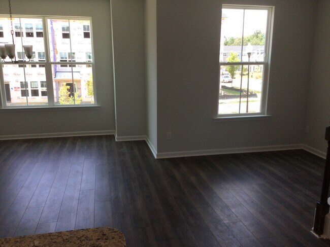 Dining area and flex space - 208 Hickory Plains Rd