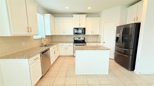Building Photo - 233 Quemado Dr