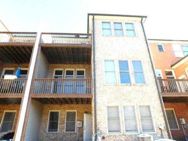 Building Photo - 3002 Montclair Cir SE