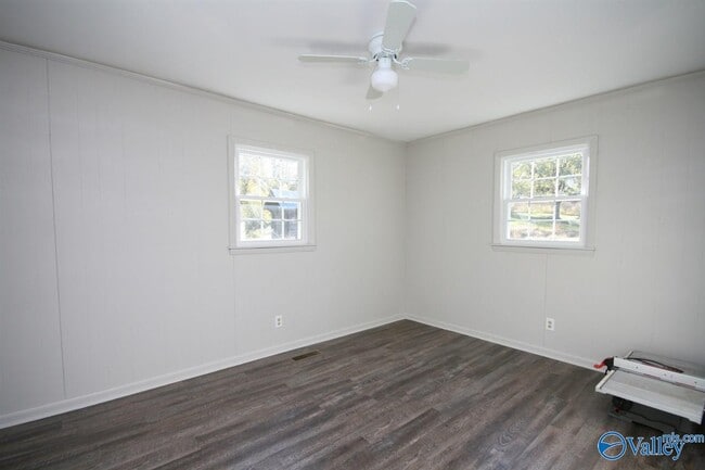 Building Photo - 8848 Sims Rd