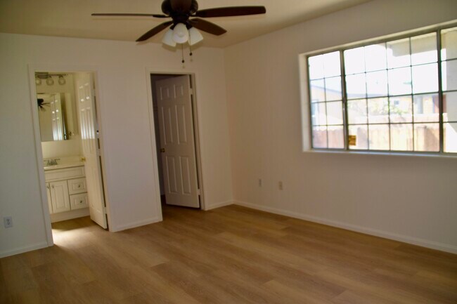 Building Photo - 81641 Ave 48