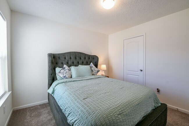 Building Photo - 6223 Topaz Pnes Trl